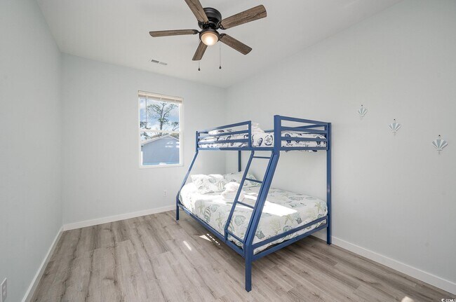 Building Photo - 503 30th Ave N