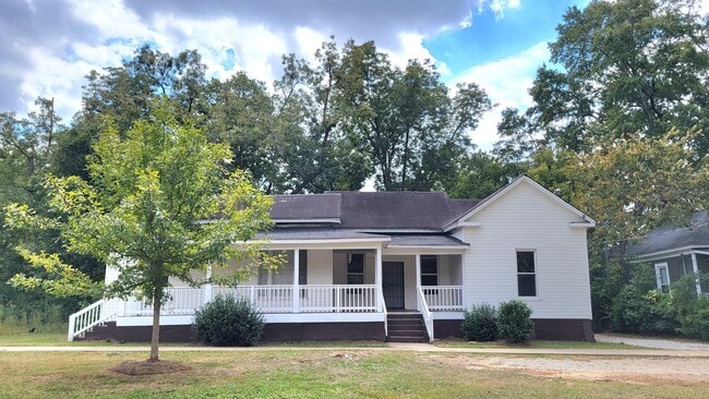 Primary Photo - 218 W Chappell St