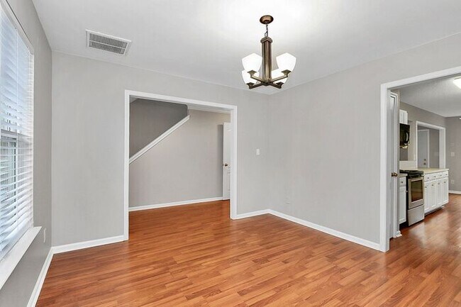 Building Photo - Charming 3BD/2.5BA Home in Matthews, NC!