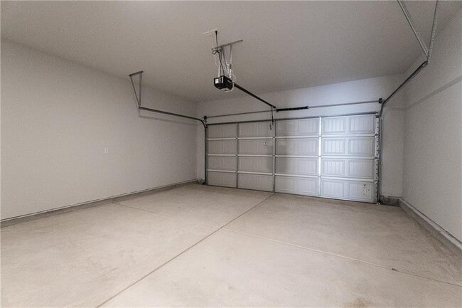 Building Photo - 7325 Mulberry St