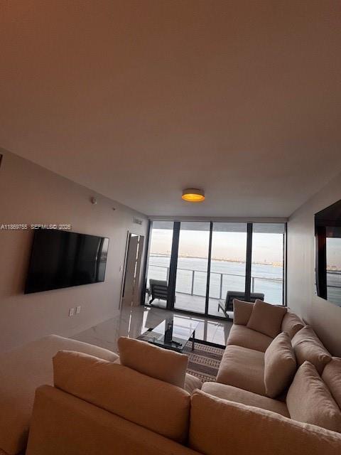 Building Photo - 700 NE 24th St