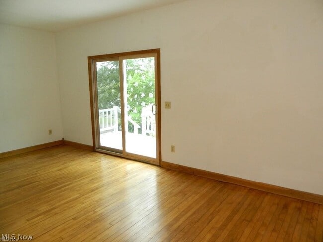 Building Photo - 11754 Lakeland Ave
