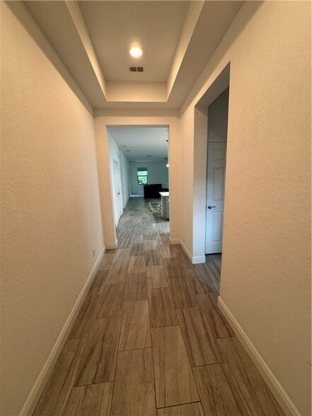 Building Photo - 1751 Willows Sq