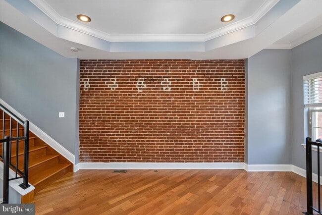 Building Photo - 104 N Patterson Park Ave