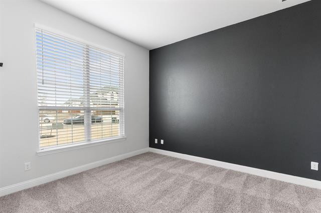 Building Photo - 704 Fencerow Trl