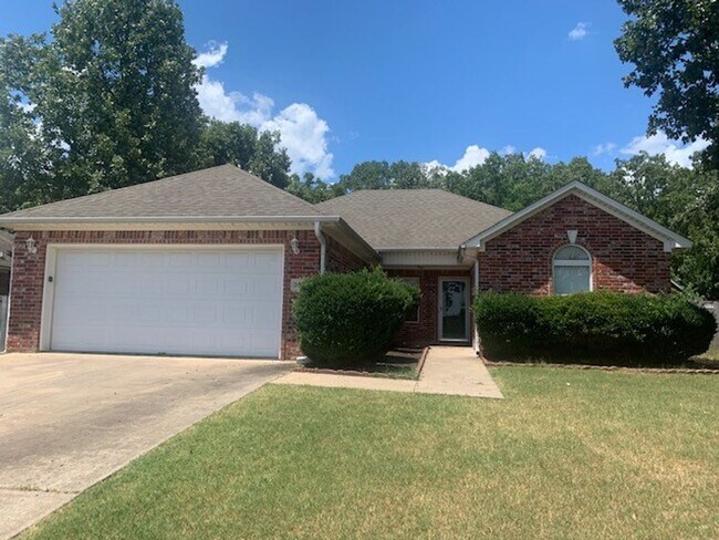 Primary Photo - Sorry No Smoking and Pets Permitted with R...