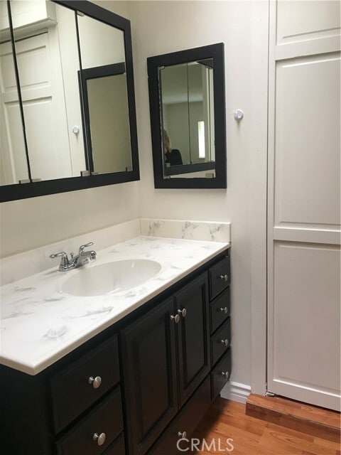 Building Photo - 880 Via Mendoza