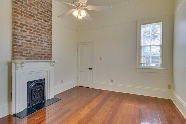 Building Photo - 5263 Constance St