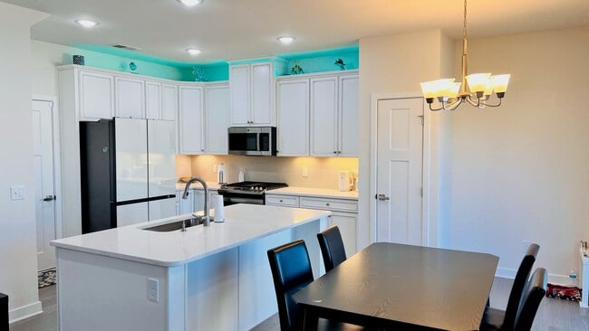Building Photo - Cabarrus County Townhome 3BR/2.5BA Two Car Garage