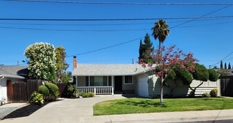 Building Photo - 3960 Dartmouth Way