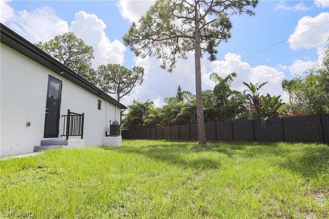 Building Photo - 10830 St Lucia Ct