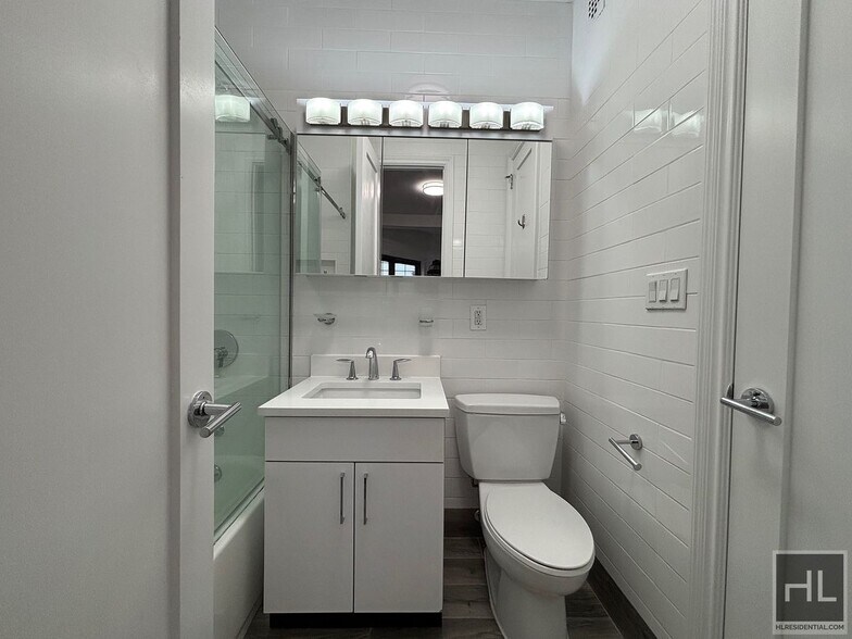 Building Photo - EAST 57 STREET