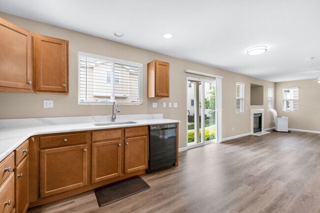 Building Photo - 17624 Quarry Way