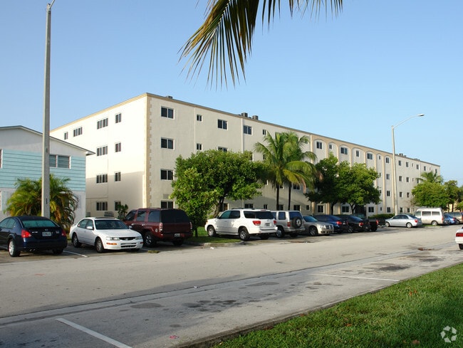 Building Photo - Harvard House Apartments