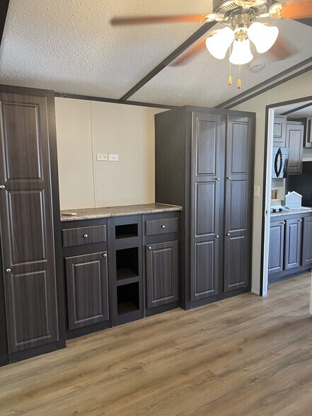 Building Photo - 5214 Guthrie St