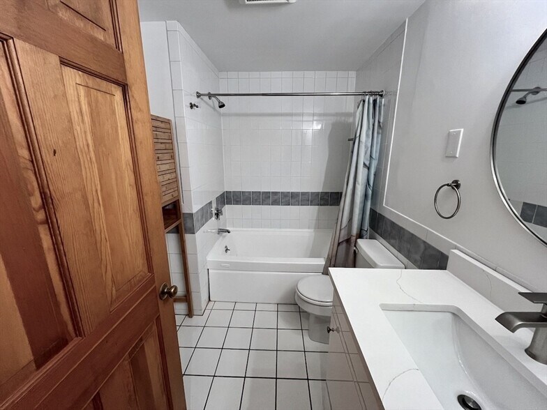 Building Photo - 236 W Canton St