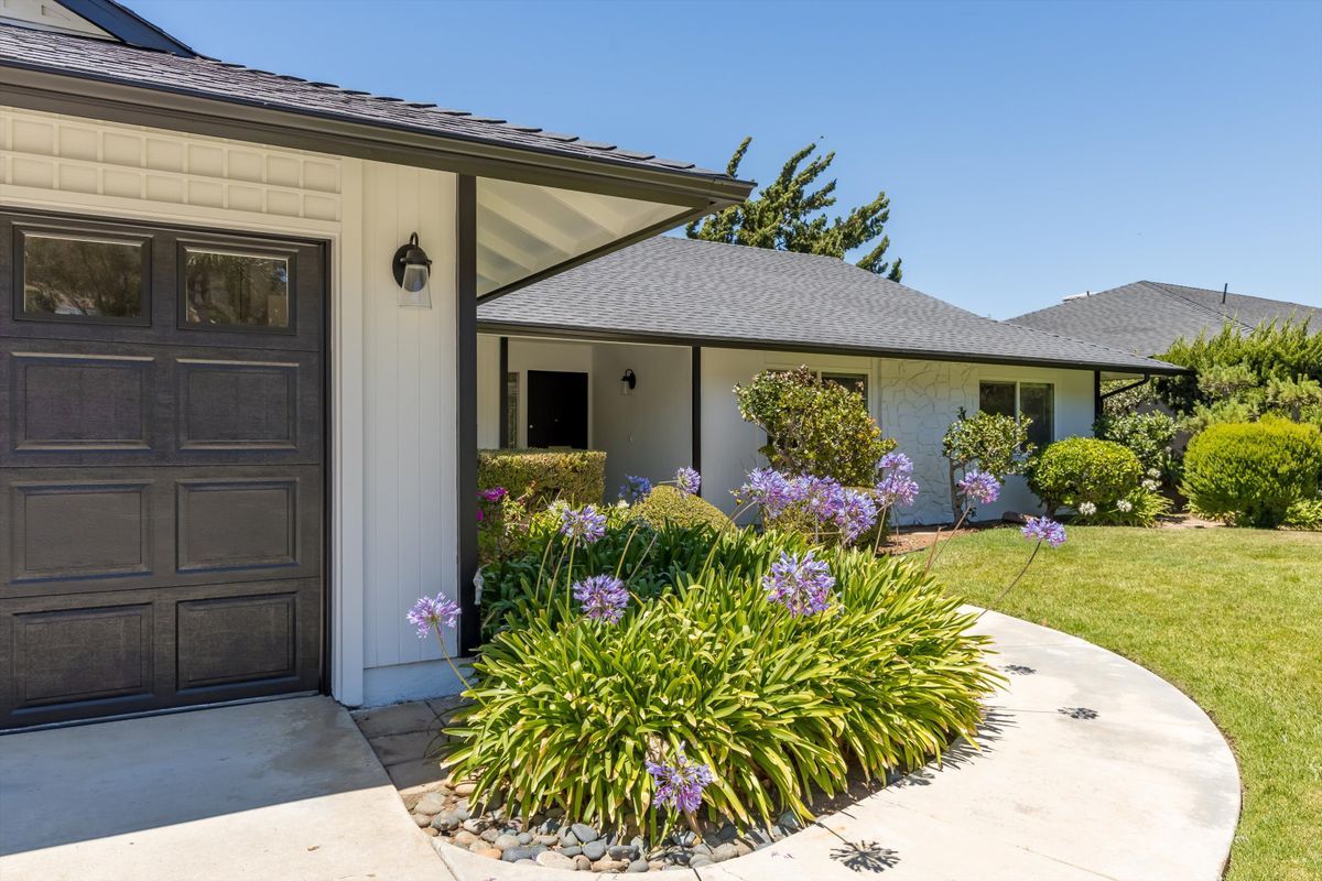 Building Photo - 1304 San Julian Dr