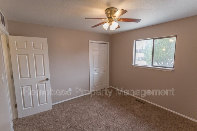 Building Photo - 5206 Foothills Dr