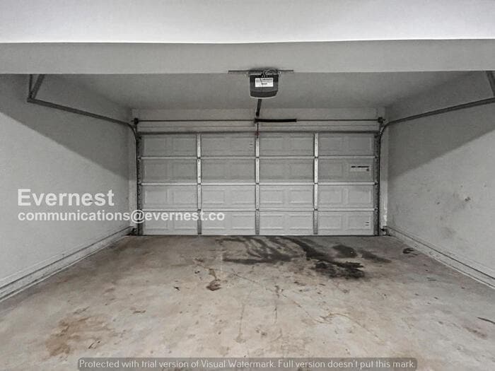 Building Photo - 5289 Hanover St