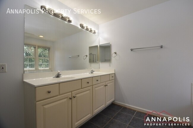 Building Photo - 307 Mainsail Dr