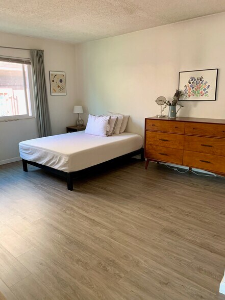 Bedroom 2 (note, comes unfurnished) - 1924 Park Grove Ave