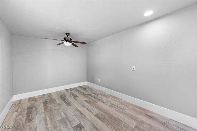 Building Photo - 2981 Ribbon Ct