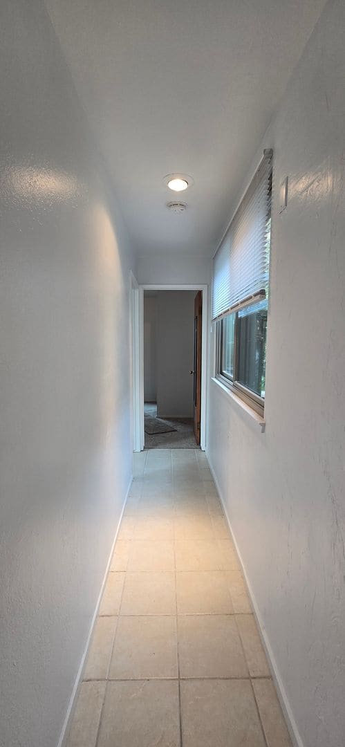 Building Photo - Charming Bodega Bay Cottage with Garden Courtyard