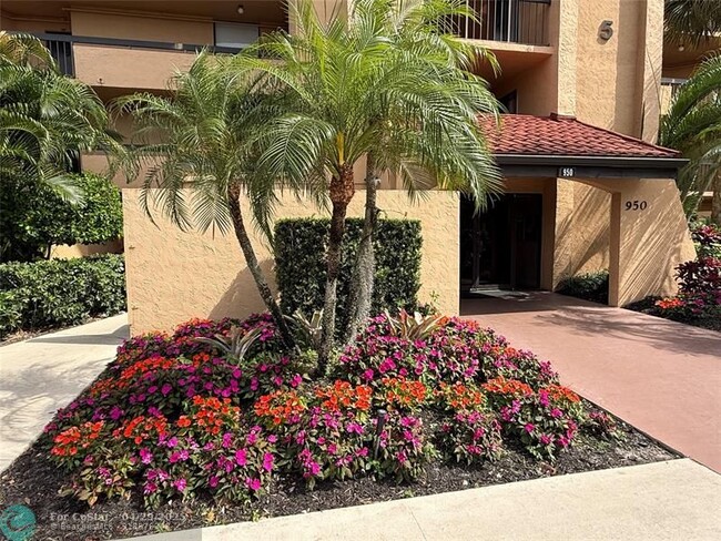 Building Photo - 950 Egret Cir