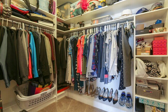 Building Photo - 1457 Reeves St