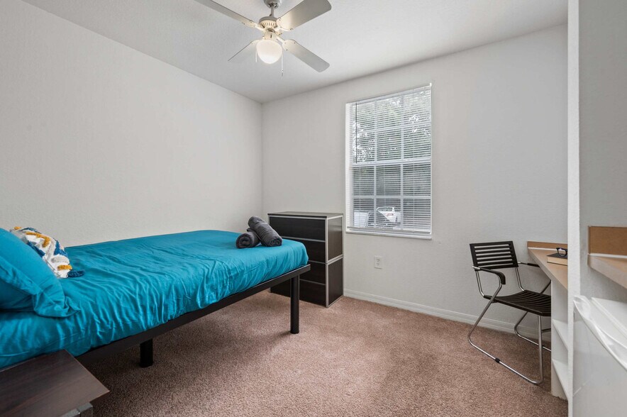 Building Photo - 5650 Graduate Cir