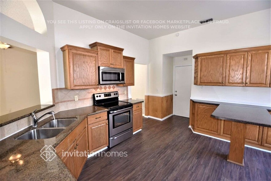 Building Photo - 9934 Pine Dust Ct