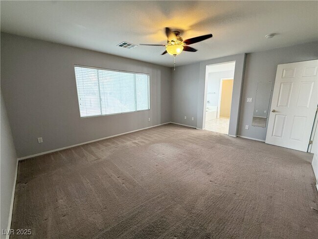 Building Photo - 5057 Shadow Valley St