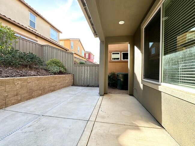 Building Photo - 6025 Palermo Way