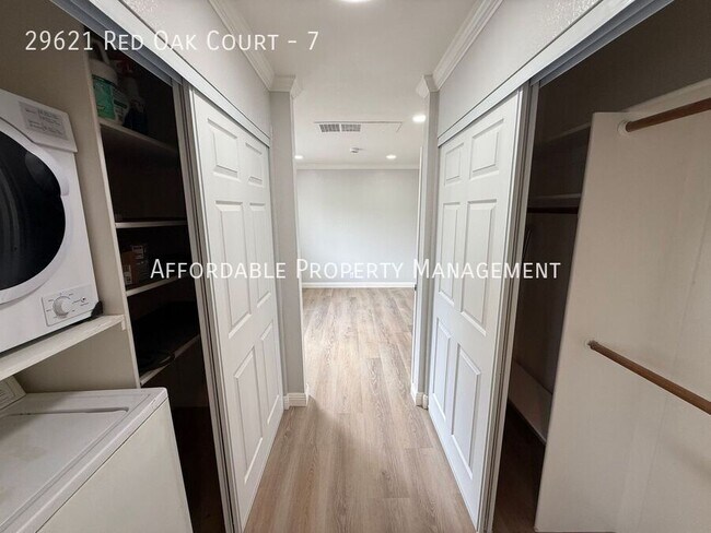 Building Photo - 29621 Red Oak Ct