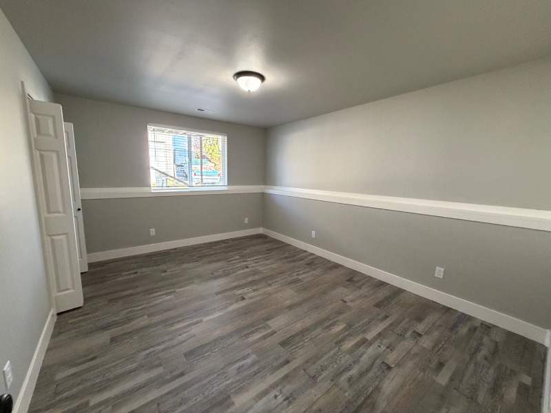 Building Photo - 1329 Lynn Ave