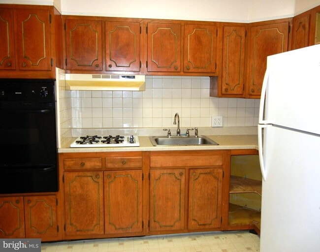 Building Photo - 1643 S Marston St