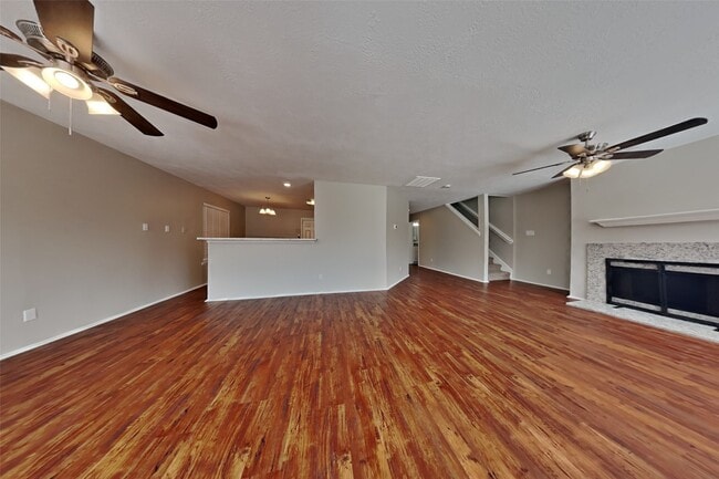 Building Photo - 19538 Shady Bank Dr