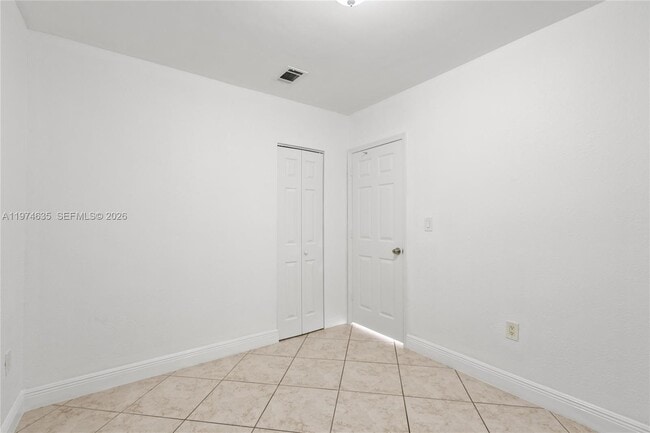 Building Photo - 1381 W 63rd St