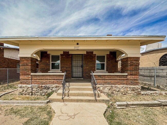 Building Photo - Welcome home!