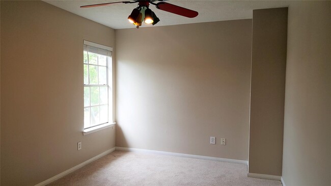 Building Photo - 2602 Desert Sage Dr