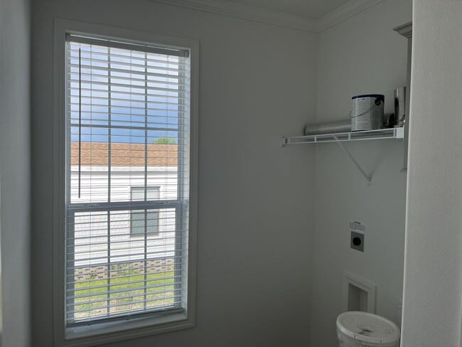 Building Photo - 24300 Airport Rd