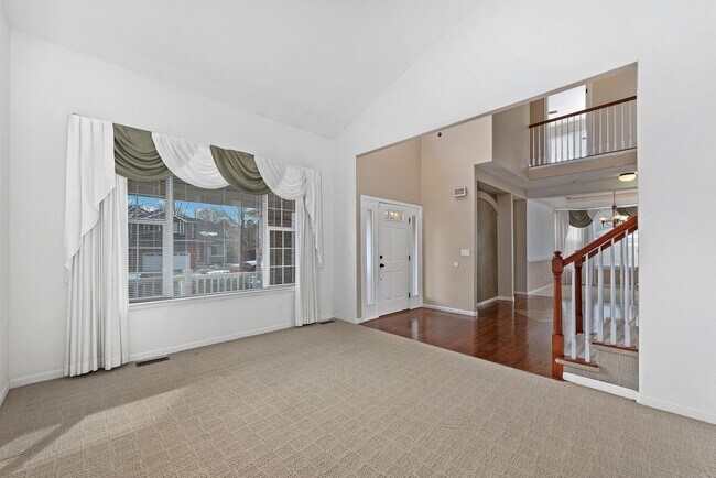 Building Photo - Long Realty & Property Management - Big home. Big yard. Big vibes. 6 beds 4 baths 3,556 sq ft Aur...