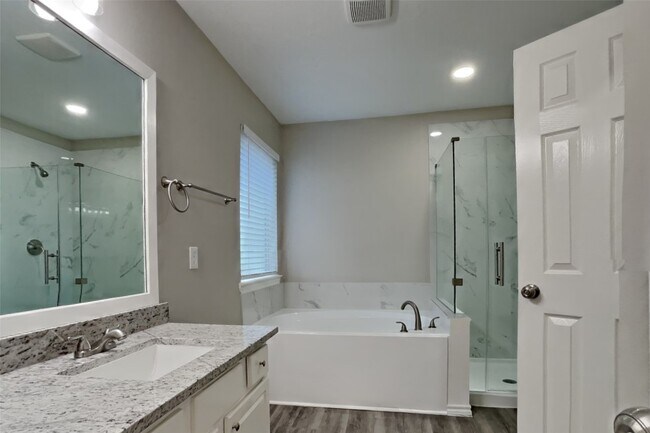 Building Photo - 6723 Carrington Ridge Ln