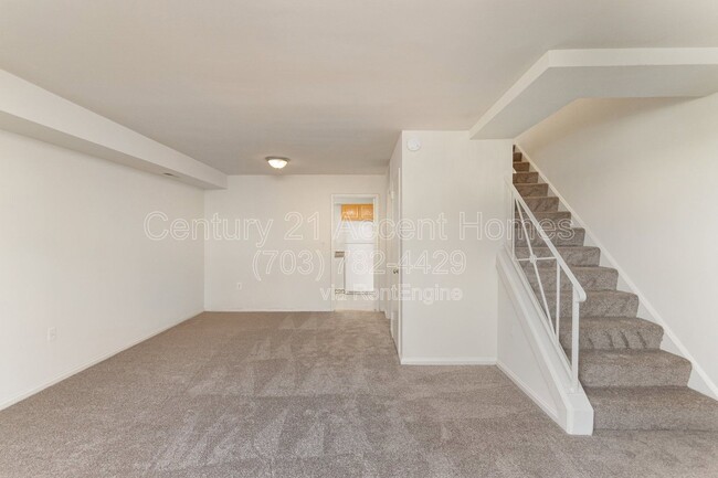 Building Photo - 3822 Keller Ave