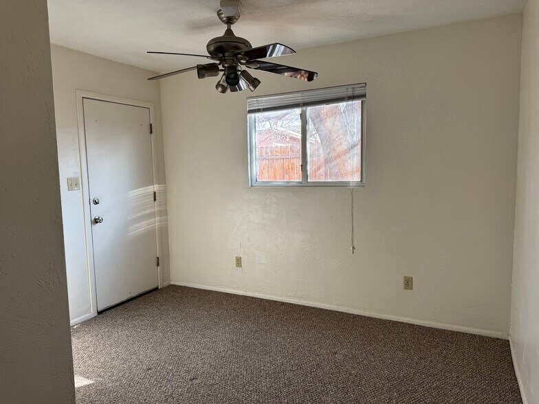 Building Photo - 2908 Monterey Ave SE