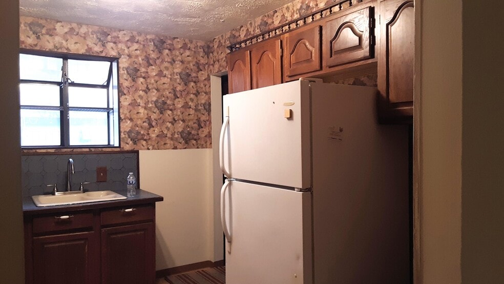 Building Photo - 23 E Euclid Ave