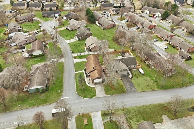 Building Photo - 1501 Woodbury Ct