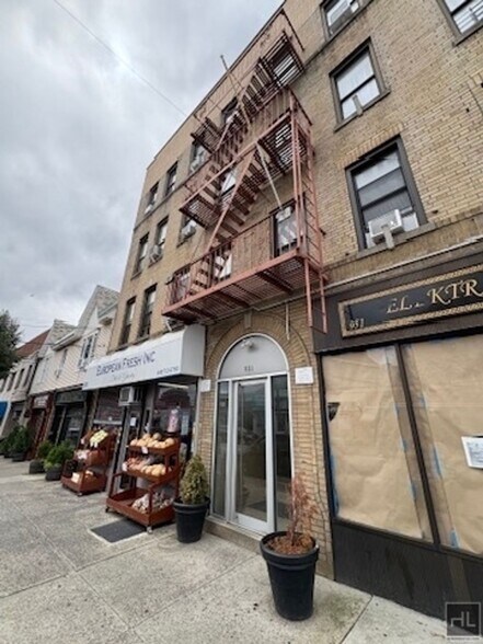 Building Photo - Mclean ave,YONKERS