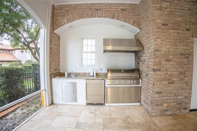 Building Photo - 5001 Latrobe Dr