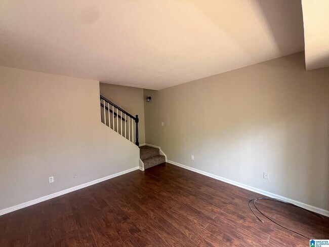 Building Photo - 2417 Eagle Ct